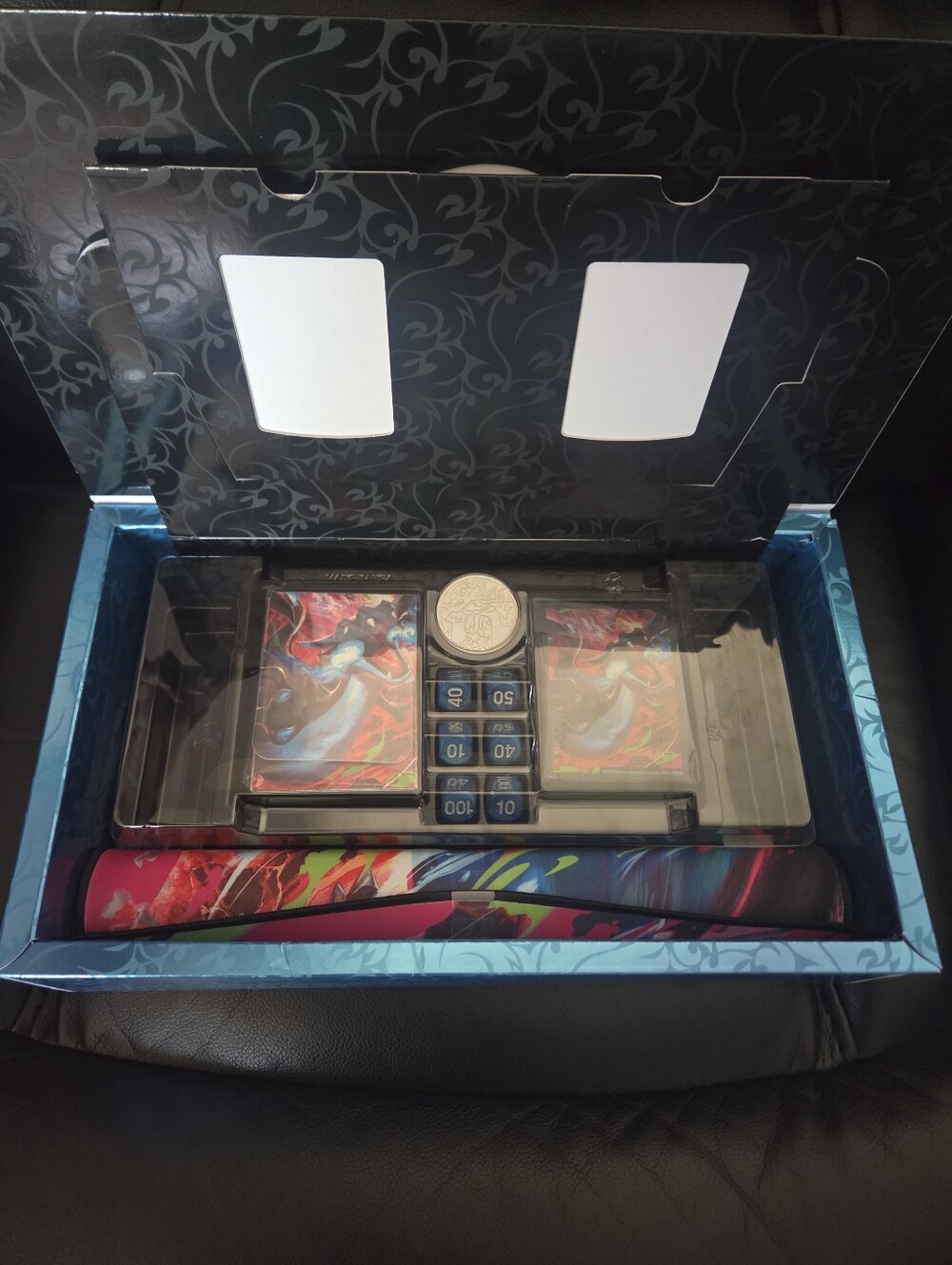 💫Pokémon Mega Charizard Collector Box With Playmat,Dice,Coin + more (see desc!)
